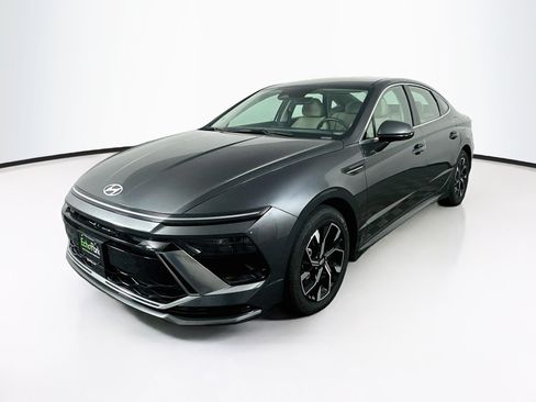 Used 2025 Hyundai Sonata SEL FWD image 3