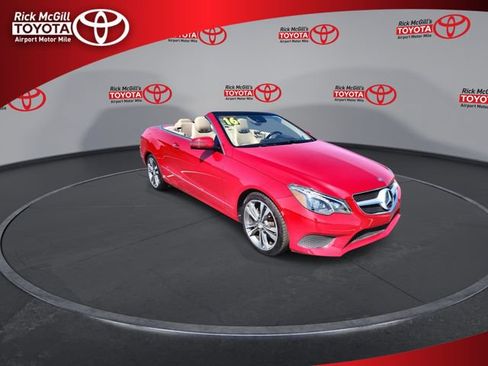 Used 2016 Mercedes-Benz E 400 Cabriolet image 2