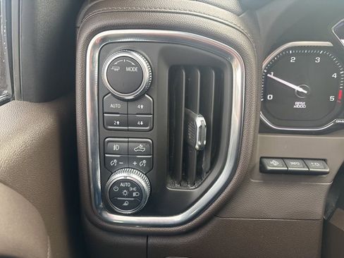 Used 2023 GMC Sierra 2500 Denali w/ Technology Package AWD/4WD image 20