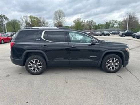 Used 2020 GMC Acadia SLE w/ Driver Convenience Package image 4