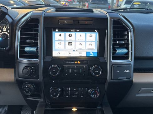 Used 2016 Ford F150 XLT w/ Equipment Group 302A Luxury image 17