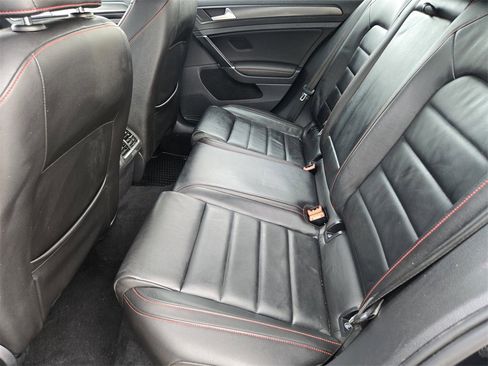 Used 2019 Volkswagen Golf 4-Door image 28