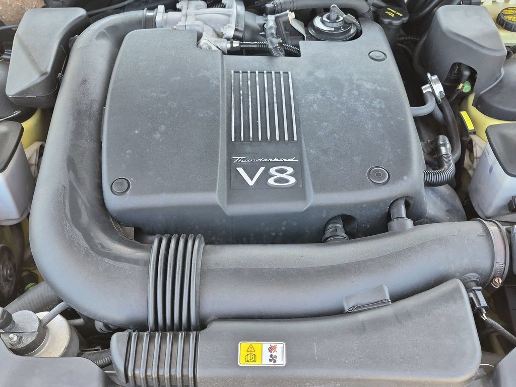 Used 2002 Ford Thunderbird RWD image 18