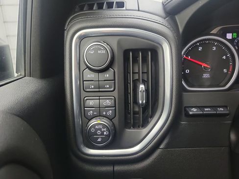 Used 2021 Chevrolet Silverado 3500 High Country w/ Technology Package image 31