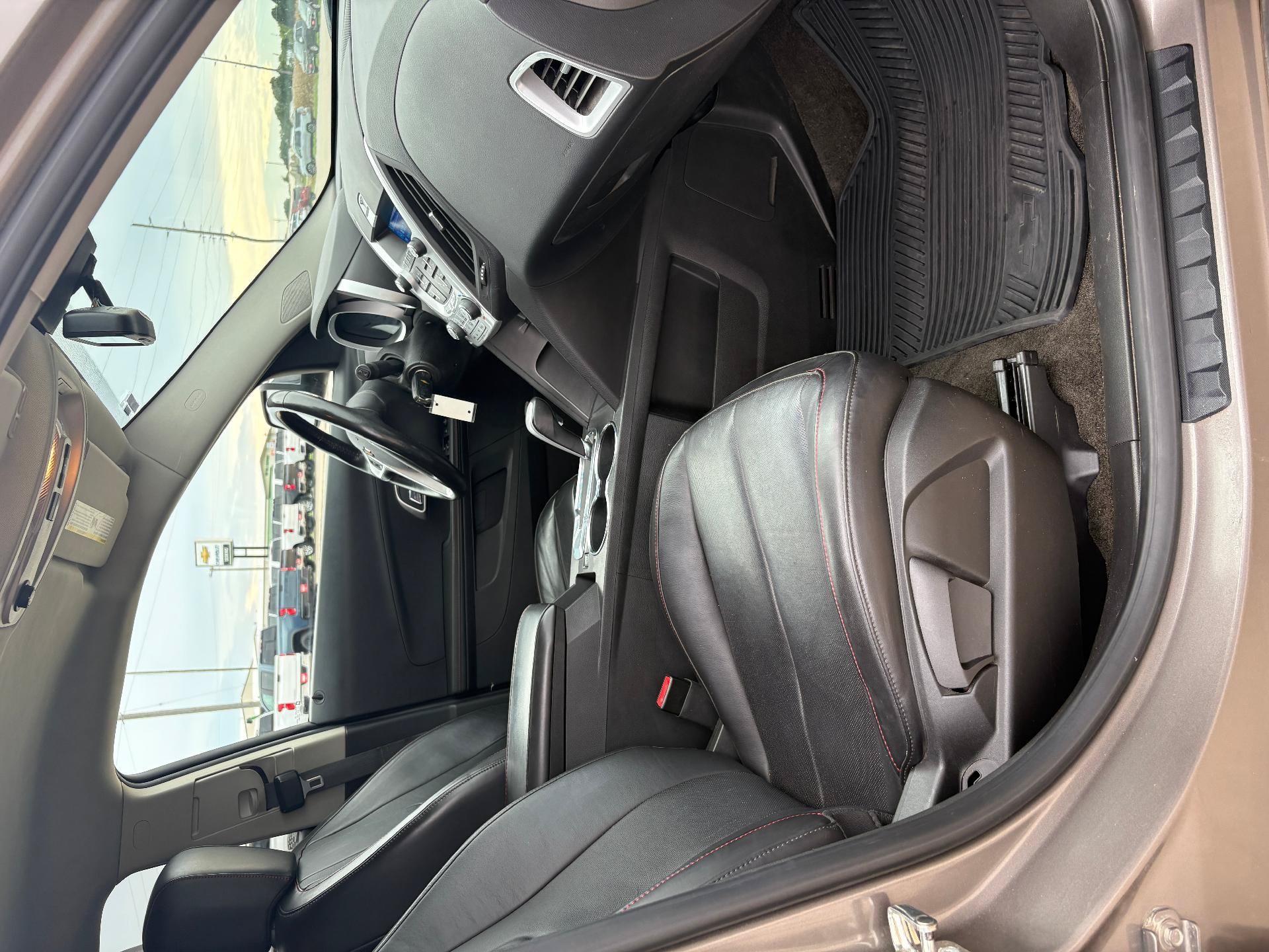 Used 2011 Chevrolet Equinox LTZ AWD/4WD image 17