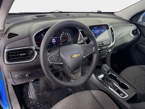 Used 2024 Chevrolet Equinox LT FWD image 10