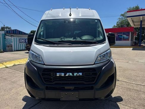 Used 2023 RAM ProMaster 2500 FWD image 2