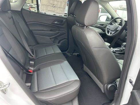 New 2026 Chevrolet Trax LT w/ Midnight Edition image 28