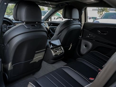 New 2026 Bentley Flying Spur Plug-In Hybrid image 34