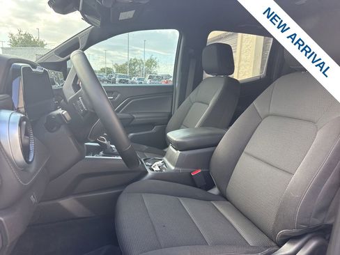 Used 2023 Chevrolet Colorado LT w/ LT Convenience Package AWD/4WD image 16