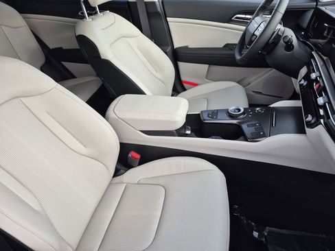 New 2026 Kia Sportage EX image 15