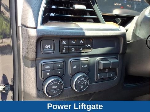 New 2026 Chevrolet Tahoe High Country AWD/4WD image 19