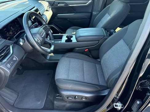 Used 2025 GMC Acadia Elevation FWD image 10