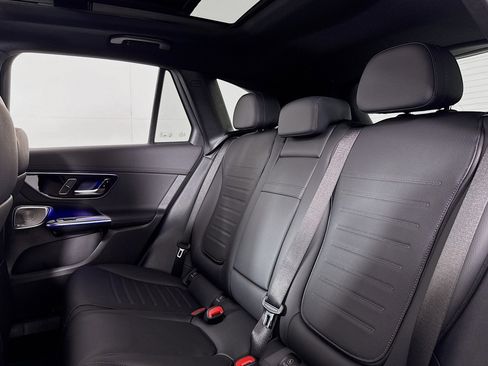 New 2026 Mercedes-Benz GLC 300 image 7