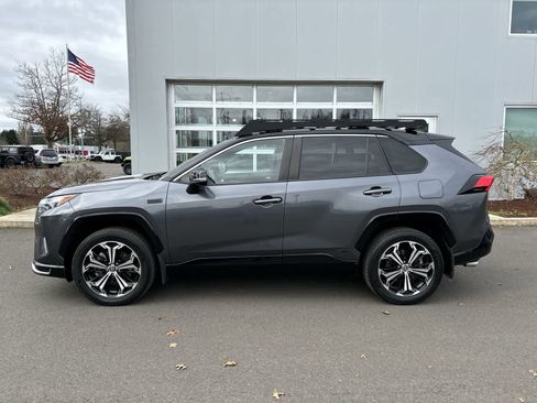 Used 2022 Toyota RAV4 XSE w/ Weather Package image 2