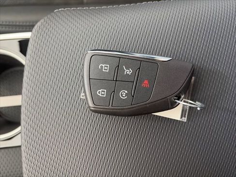 New 2026 Chevrolet Equinox LT image 23