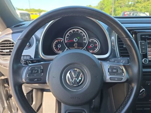 Used 2014 Volkswagen Beetle 1.8T FWD image 14