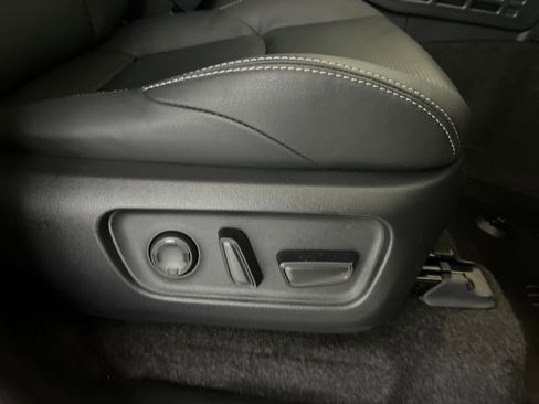 Used 2025 Toyota 4Runner Limited image 55