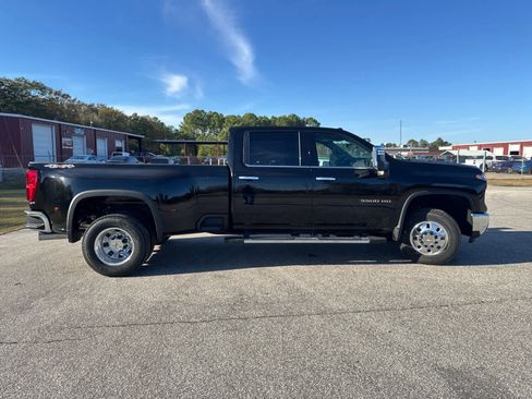 New 2026 Chevrolet Silverado 3500 LTZ w/ LTZ Convenience Package image 8