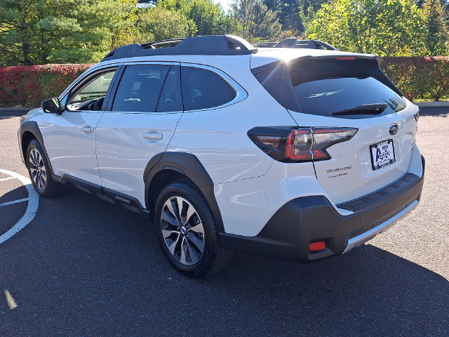 Certified 2025 Subaru Outback Limited w/ Tech Package 2 AWD/4WD image 4