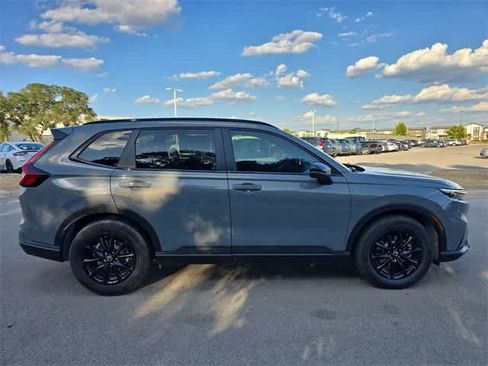 Certified 2026 Honda CR-V Sport image 9