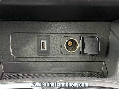Used 2018 Ford Escape SEL image 32