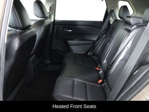 Used 2024 Nissan Rogue SV w/ SV Premium Package FWD image 16