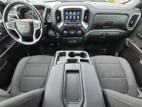 Used 2021 Chevrolet Silverado 1500 LT AWD/4WD image 15
