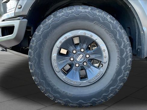 Used 2018 Ford F150 Raptor w/ Equipment Group 802A Luxury AWD/4WD image 10