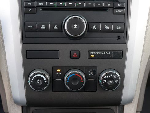 Used 2012 Chevrolet Traverse LS FWD image 32