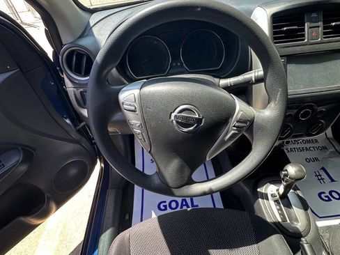 Used 2019 Nissan Versa SV image 11