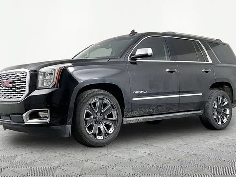 Used 2019 GMC Yukon Denali w/ Denali Ultimate Package AWD/4WD image 1