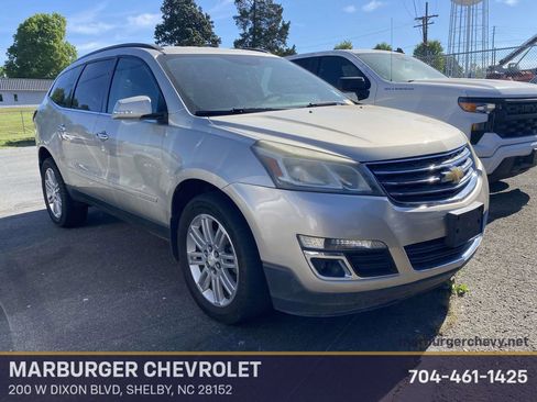 Used 2015 Chevrolet Traverse LT w/ Style and Technology Package image 1
