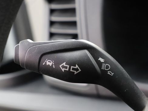 Used 2023 Ford Transit 350 XLT image 33