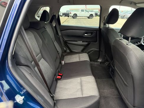 Used 2025 Nissan Rogue SV AWD/4WD image 38