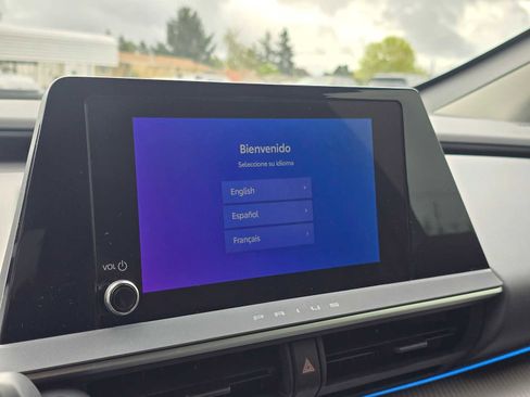 Used 2026 Toyota Prius XLE image 30