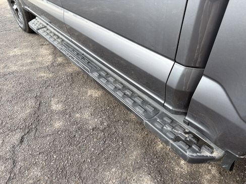 Used 2024 Ford F150 Lightning Lariat image 33