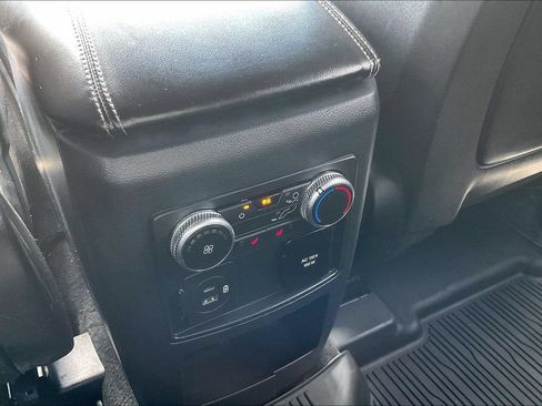 Used 2020 Ford Explorer Limited AWD/4WD image 33