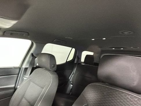 Used 2017 GMC Acadia SLE FWD image 13
