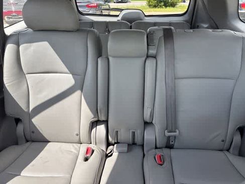 Used 2012 Toyota Highlander FWD image 22