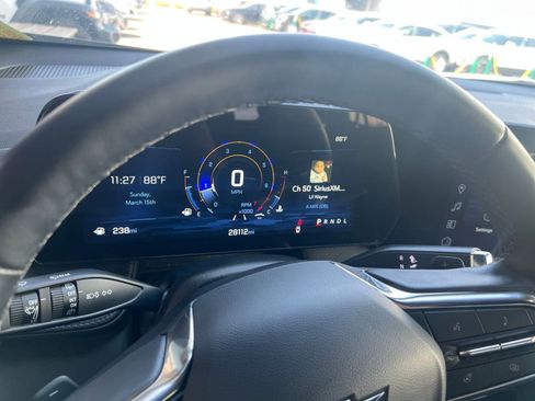 Used 2025 Chevrolet Equinox LT FWD image 40