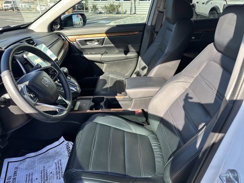 Used 2021 Honda CR-V Touring image 11