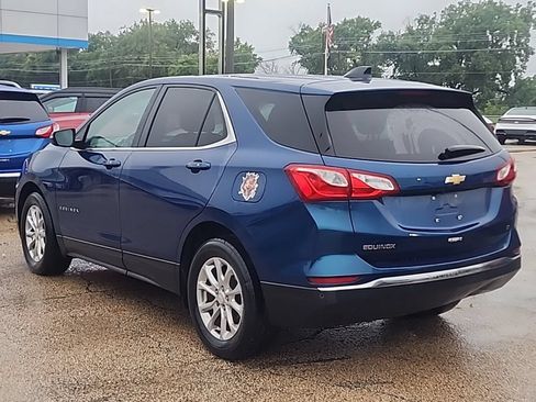 Used 2019 Chevrolet Equinox LT w/ Driver Convenience Package FWD image 2