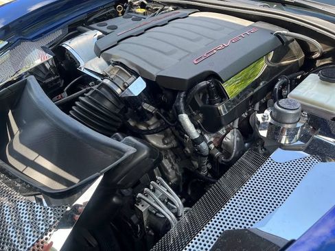 Used 2017 Chevrolet Corvette Stingray Coupe RWD image 28