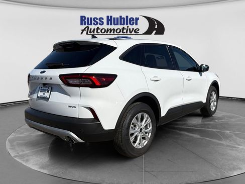 Used 2025 Ford Escape Active w/ Tech Pack #1 AWD/4WD image 7