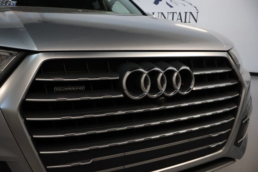 Used 2019 Audi Q7 2.0T Premium Plus w/ Premium Plus Package AWD/4WD image 9