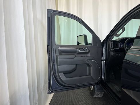 Used 2024 Chevrolet Silverado 2500 LTZ w/ LTZ Plus Package AWD/4WD image 18
