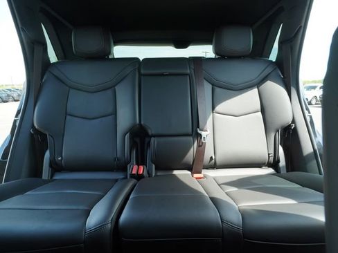 Used 2022 Cadillac XT5 Premium Luxury w/ LPO, Floor Liner Package AWD/4WD image 34