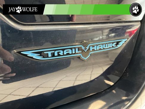 Used 2023 Jeep Grand Cherokee Trailhawk AWD/4WD image 25