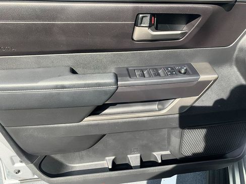 Certified 2025 Toyota Sequoia SR5 AWD/4WD image 9